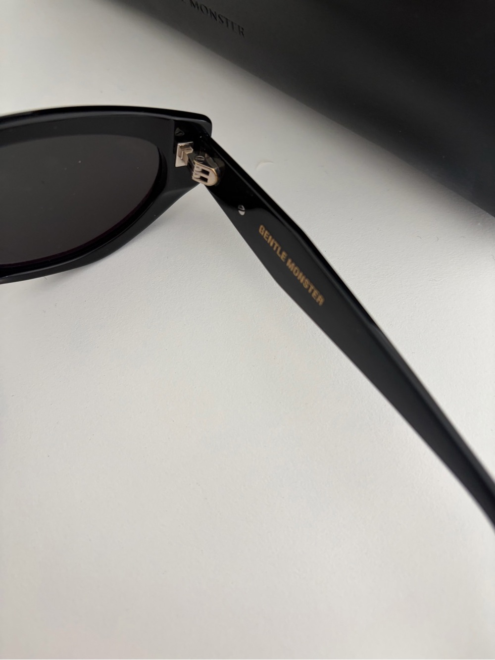 Gentle Monster- Rococo Sunglasses - Picture 2 of 4